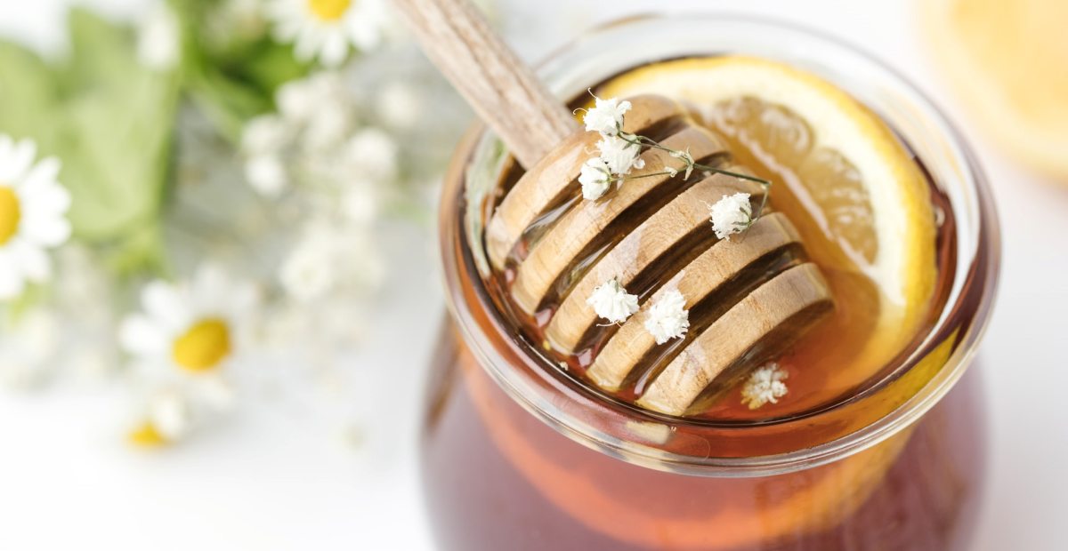 11 Natural Remedies for Chapped Lips: Moist and Healthy